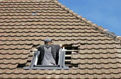 Pose de velux - Fontaines-sur-Saône
